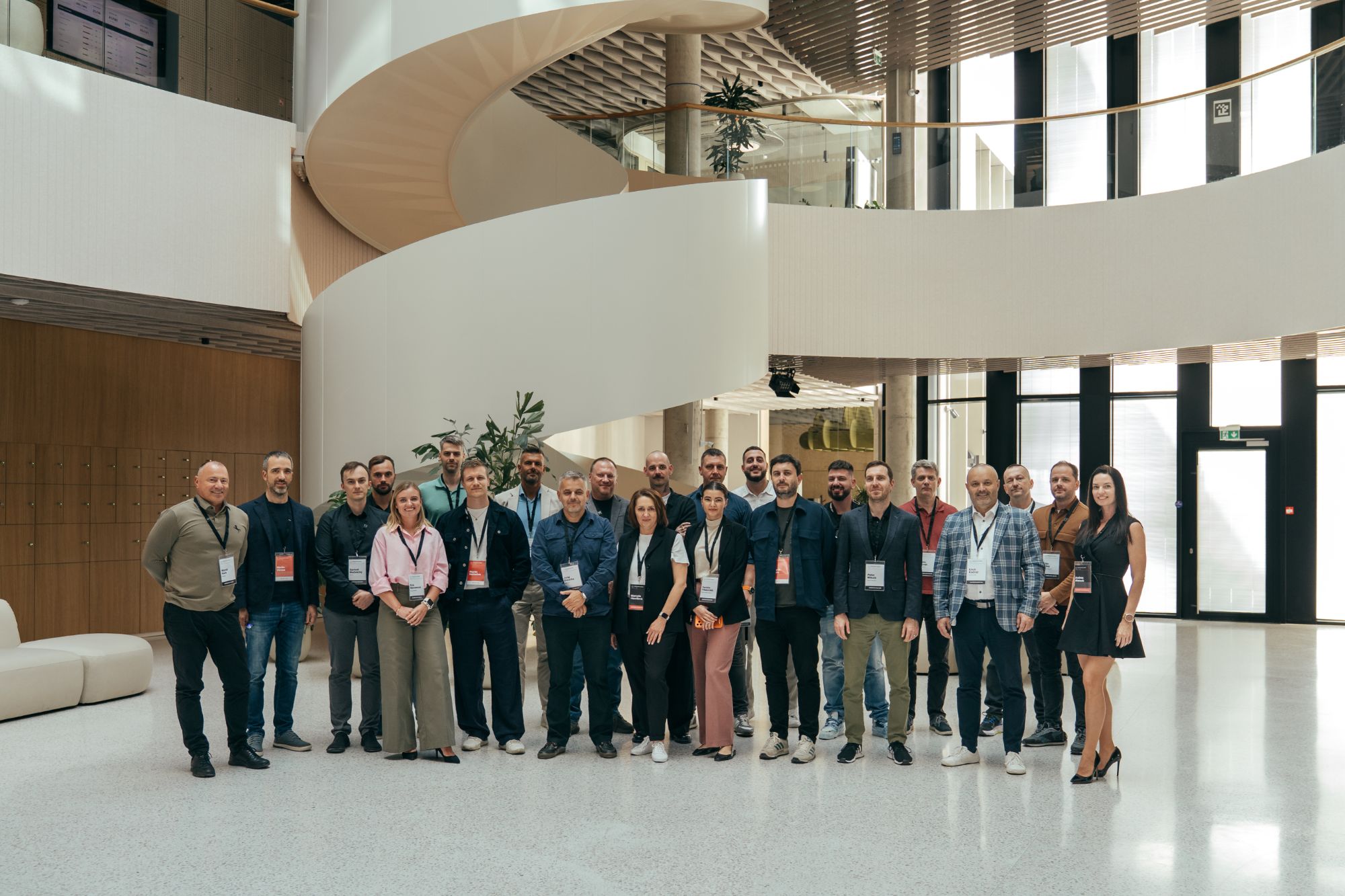 Účastníci prvého turnusu AI Ambassador Academy